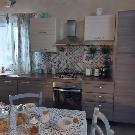 Shabby * بورتو إمبيدوكْلي
